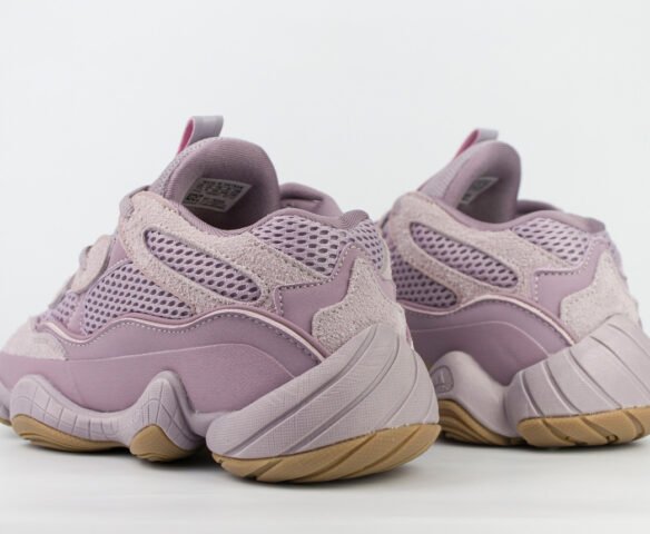 Adidas Yeezy Boost 500 Wmns Soft Vision purple. Вид 3