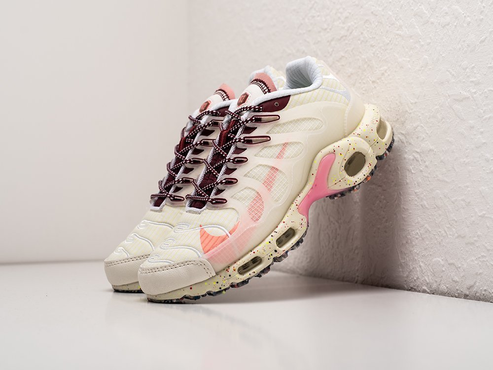 Nike air max plus pink and grey sale