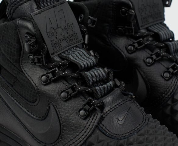 Nike duckboot shop 17 black