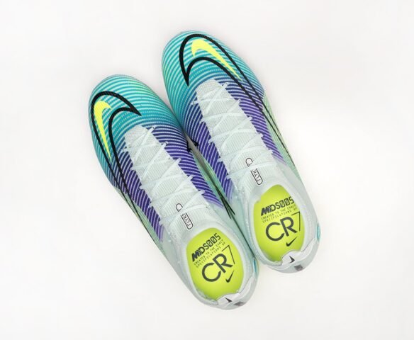 Футбольная обувь NIke Mercurial Vapor XIV Elite SG-PRO multicolored. Вид 2
