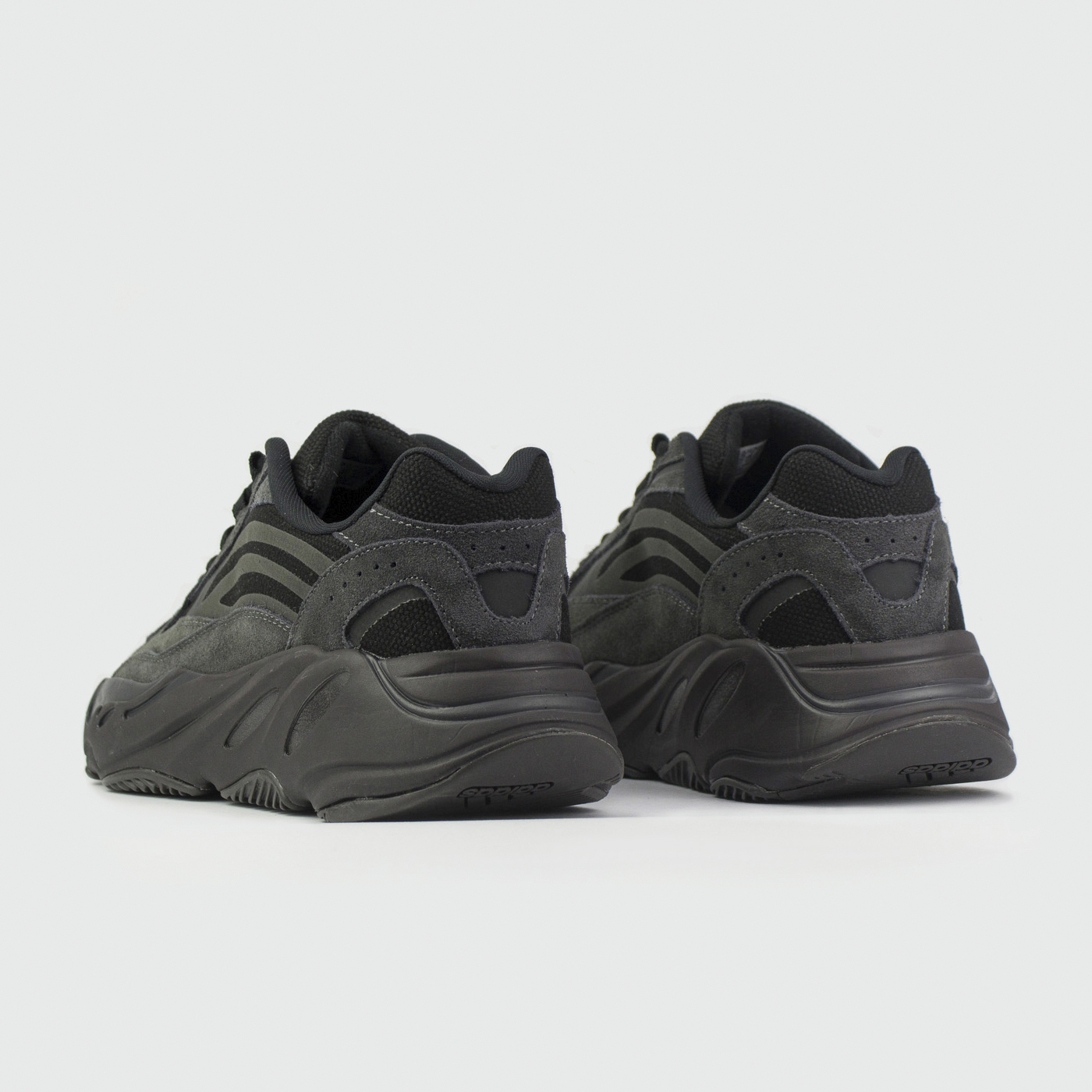 Adidas boost 700 v2 vanta sale