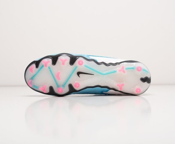 Футбольная обувь Nike Gripknit Phantom GX Elite FG 2024. Вид 4