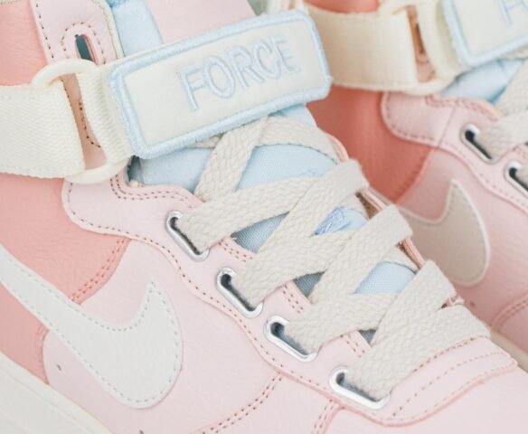 Nike air force 1 mid pink hotsell