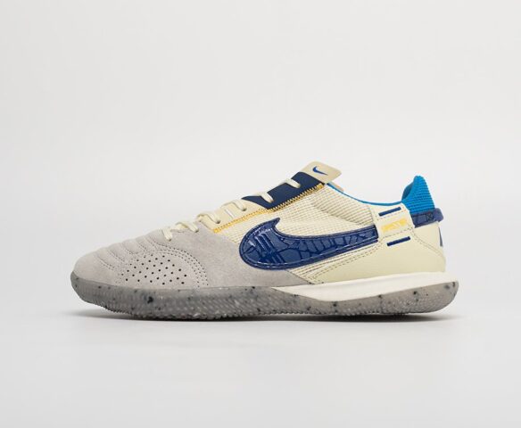 Футбольная обувь Nike Streetgato IС white. Вид 2