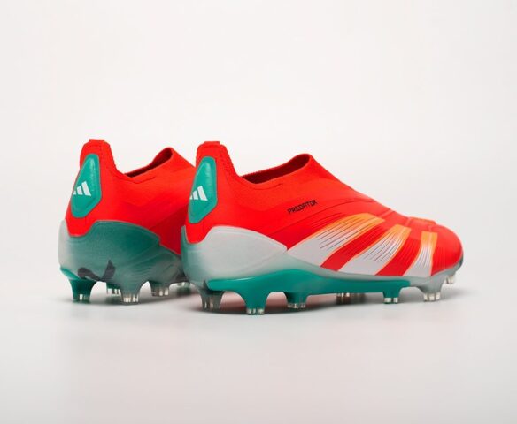 Футбольная обувь Adidas Predator Elite FG QW6. Вид 4