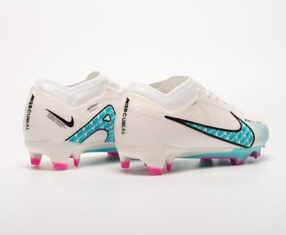 Футбольная обувь NIke Mercurial Vapor XV FG белые. Вид 4