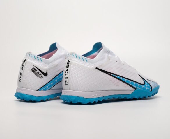 Футбольная обувь NIke Mercurial Vapor XV TF белые. Вид 3