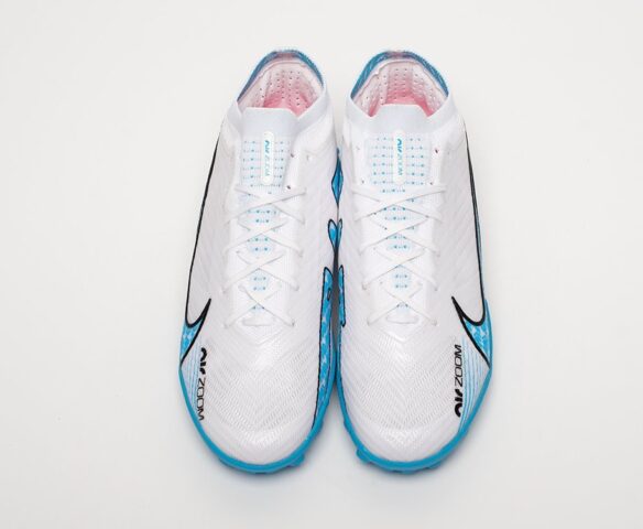 Футбольная обувь NIke Mercurial Vapor XV TF белые. Вид 4