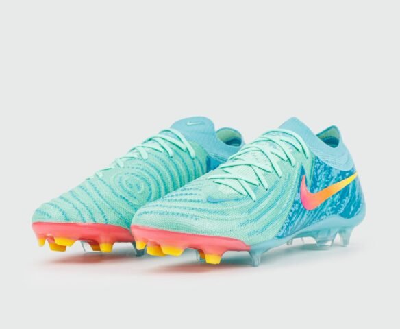 Nike Phantom GX II Elite LV8 FG Mint. Вид 2