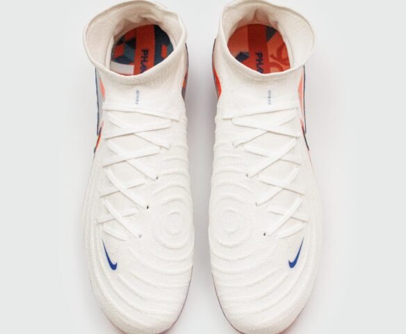Nike Phantom Luna II Elite FG White Colors. Вид 6