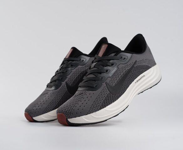 Nike Pegasus Plus черные 44625